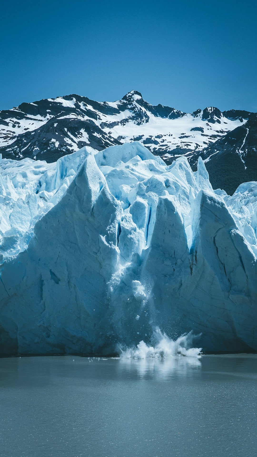 Glacier Bay’s Timeless Beauty Captured in a Park Poster for Nature Lovers