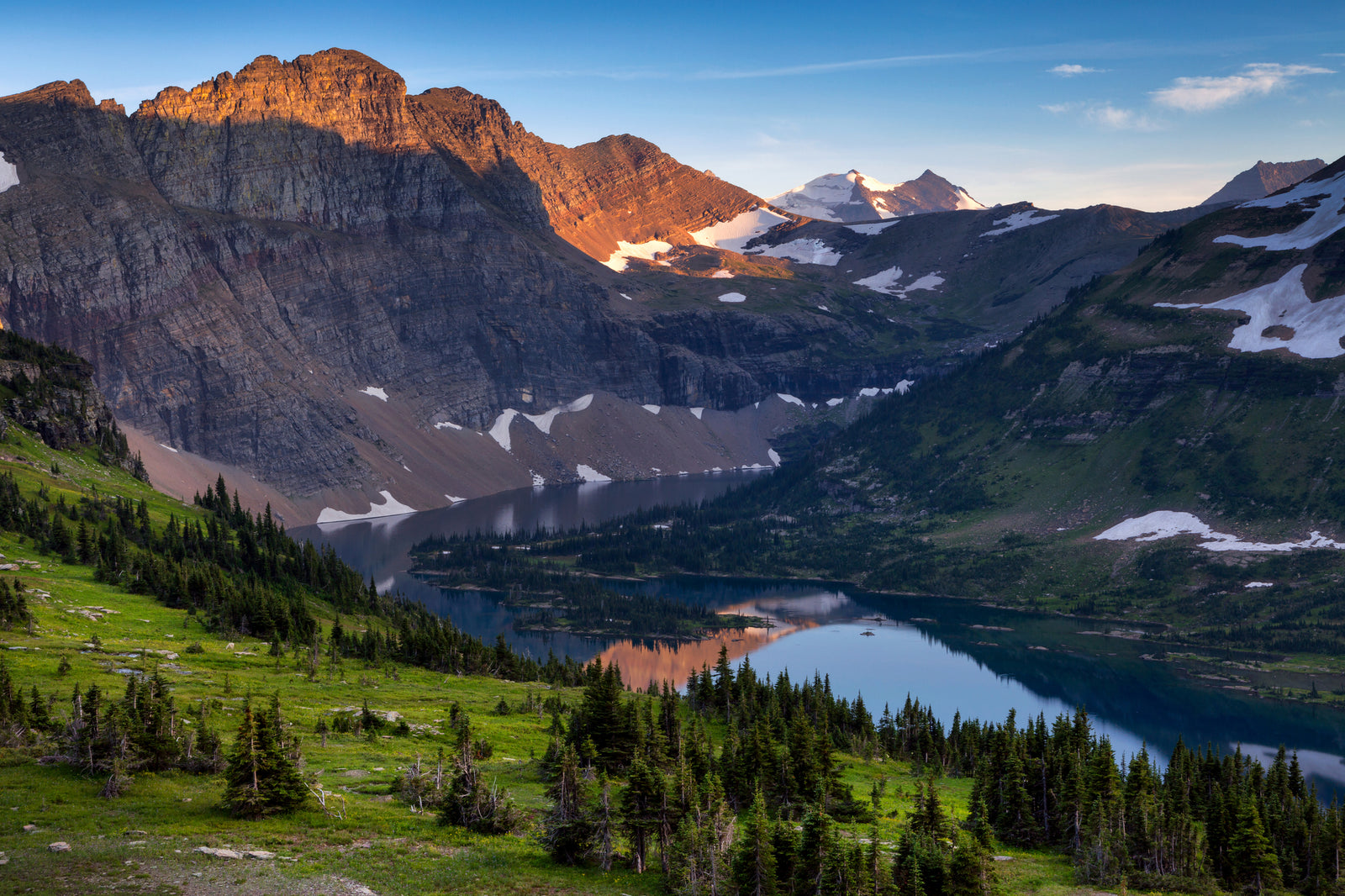 Explore America's Treasures Immersing in the Charm of Glacier National Park